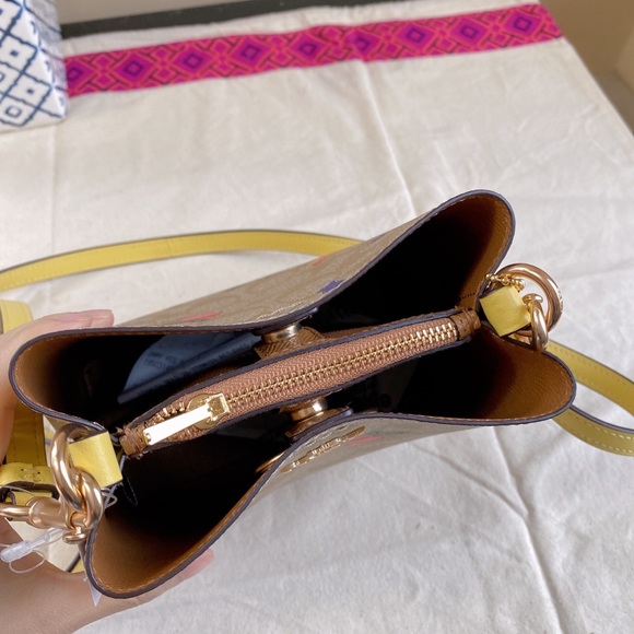 Coach Mini Town Bucket Bag In Signature Canvas With Dreamy Veggie Print - Picture 5 of 11